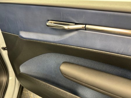 2024 Volvo EX30 - thumbnail 11