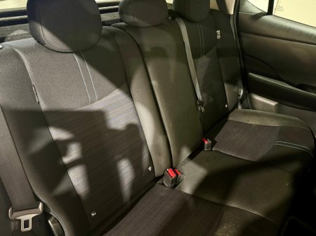 2022 Nissan Leaf 40K EV SV PREMIUM COLD PK 40KW MY2 €16,950 thumbnail