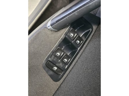 2013 Volkswagen Golf 1.6 TDI 105HP COMFORTLINE €7,950 thumbnail