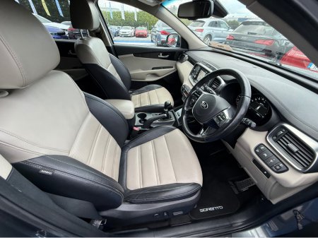 2018 Kia Sorento K2 - 2.2 DIESEL - MANUAL - 7 SEATS - 12M WARRANTY - CAR: €20,950 thumbnail