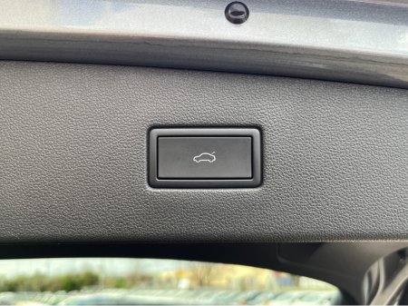 2023 Volkswagen Tiguan - thumbnail 9