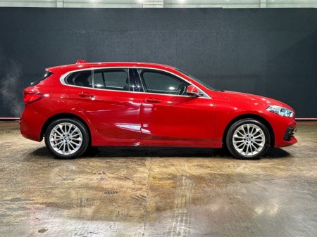 2023 BMW 1 Series - thumbnail 2