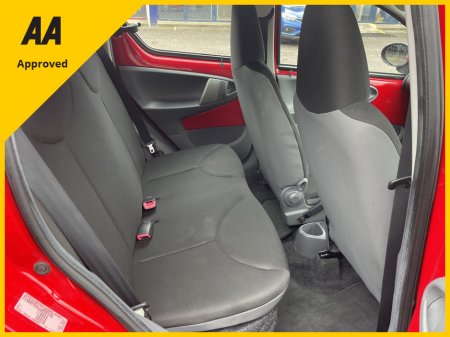 2011 Toyota Aygo - thumbnail 7