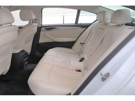 2021 BMW 5 Series - thumbnail 16