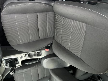 2011 Ford Focus - thumbnail 15