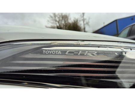 2019 Toyota C-HR Luna Sport Hybrid €19,950 thumbnail