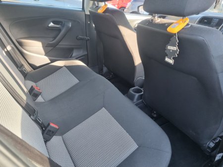 2012 Volkswagen Polo - thumbnail 8