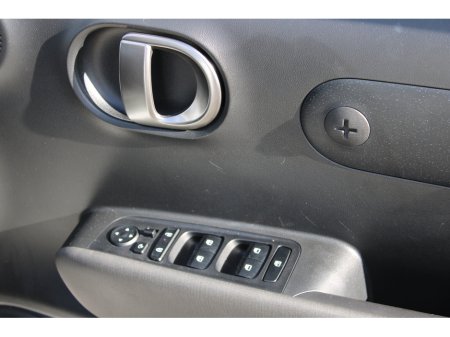 2025 Hyundai Inster - thumbnail 24