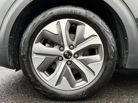 2020 Kia Niro 64 Kwh (Long Range ) €20,995 thumbnail