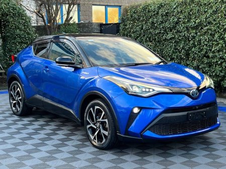 2019 Toyota C-HR 1.8 HYBRID // SERVICE HISTORY // TOP VIEW PARKING CAMERAS // DUAL ZONE CLIMATE CONTROL €19,900 thumbnail