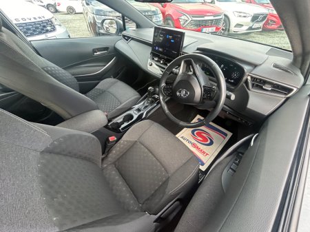 2023 Toyota Corolla 1.8 Hybrid Luna Hatchback €22,850 thumbnail