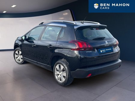 2017 Peugeot 2008 - thumbnail 4