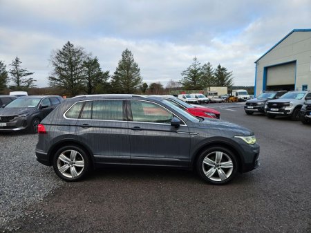 2021 Volkswagen Tiguan Eleg 2.0tdi M6F 150HP 5DR €31,990 thumbnail