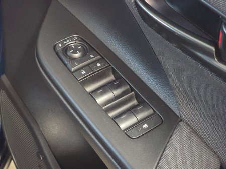 2024 Toyota C-HR - thumbnail 19