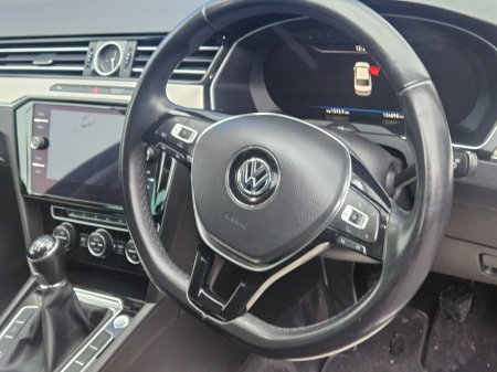 2018 Volkswagen Passat 1.6 TDI 120HP Highline €17,450 thumbnail