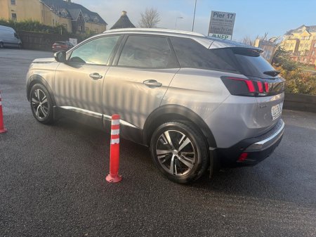 2020 Peugeot 3008 ALLURE 1.5 BLUE HDI 130 6 6.2 4DR €19,950 thumbnail