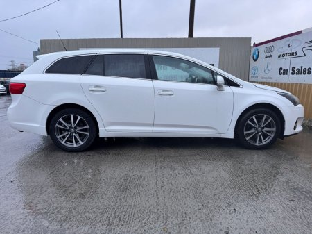 2015 Toyota Avensis 2.0 D-4D ICON ESTATE 5DR OVERMOUNT 126BHP €10,800 thumbnail