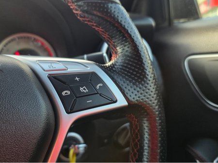 2014 Mercedes-Benz A Class A180 AMG INTERIOR HALF LEATHER SEATS / HI SPEC / SYSTEM LOW ROAD TAX BAND / SIMI DEALER thumbnail