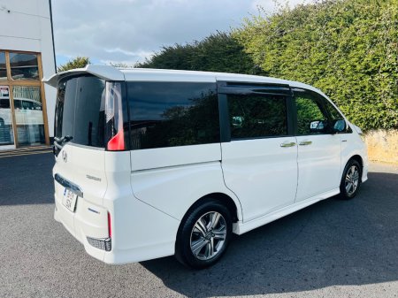 2019 Honda Stepwagon - thumbnail 14