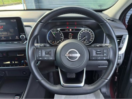 2023 Nissan Qashqai EPOWER SV MY2.5 4DR AUTO €28,950 thumbnail