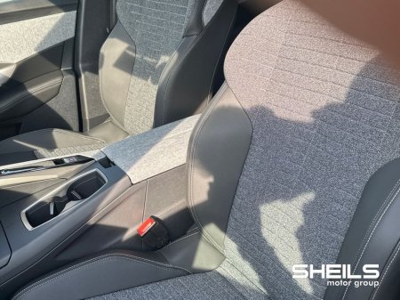 2026 Peugeot 5008 - thumbnail 5