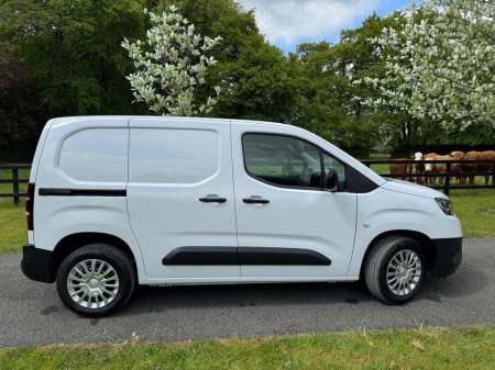 2024 Toyota Proace  €18,995