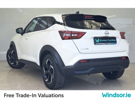 2024 Nissan Juke HYBRID 1.6 SV PREMIUM €29,995 thumbnail