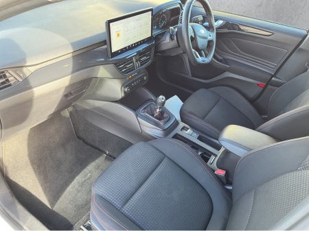 2023 Ford Focus - thumbnail 18