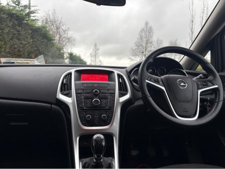 2015 Opel Astra EXCITE 1.6 CDTI 110PS ECO 5DR €6,995 thumbnail