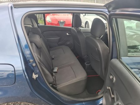 2017 Dacia Sandero - thumbnail 15