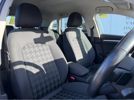 2016 Audi A3 1.4 TFSI SE TECHNIK 5DR €17,950 thumbnail