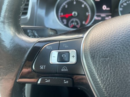 2017 Volkswagen Golf - thumbnail 16