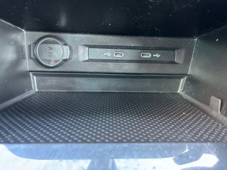 2023 Volkswagen Tiguan - thumbnail 19