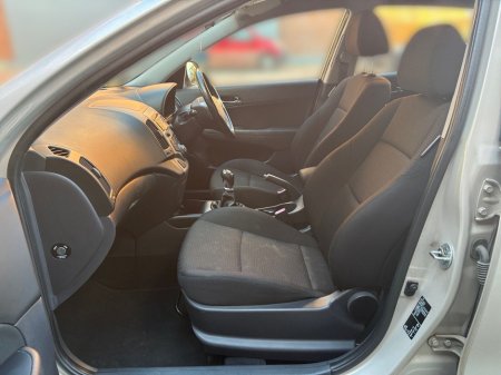 2011 Hyundai i30 - thumbnail 7