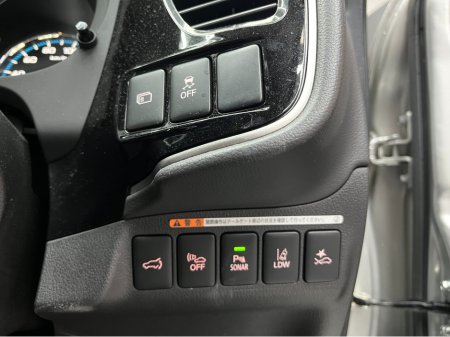 2020 Mitsubishi Outlander €23950! 2020 MITSUBISHI OUTLANDER PHEV G PLUS PACKAGE 2.4 AUTOMATIC / CRUISE CONTROL / 360° PARKING CAMERA / ELECTRIC MEMORY & HEATED SEATS / PADDLE SHIFTERS / HEATED STEERING WHEEL €23,950 thumbnail