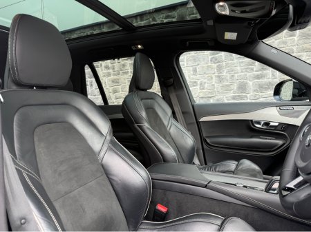 2022 Volvo XC90 - thumbnail 11