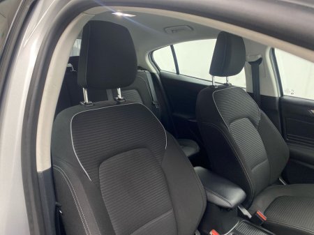 2023 Ford Focus - thumbnail 19