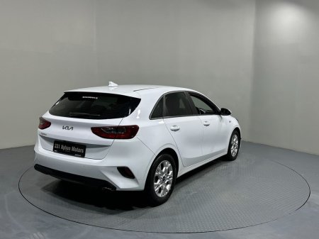 2023 Kia Ceed - thumbnail 7