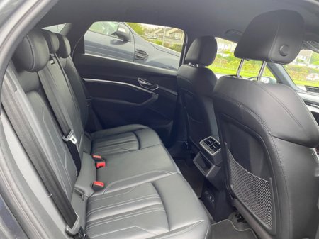 2021 Audi e-tron - thumbnail 5