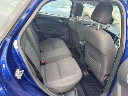 2014 Ford Focus - thumbnail 5