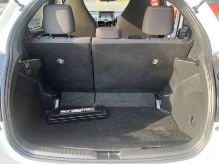 2022 Toyota Yaris - thumbnail 9