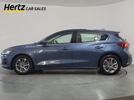 2023 Ford Focus - thumbnail 2