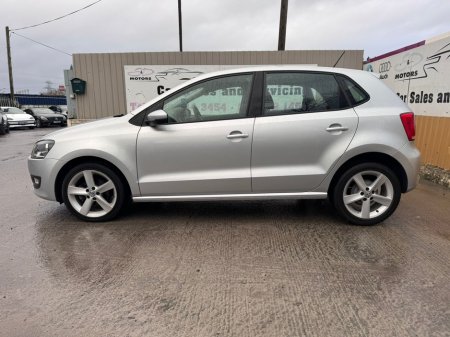 2013 Volkswagen Polo CL 1.2 MANUAL 5SPEED 70HP 5DR €8,750 thumbnail