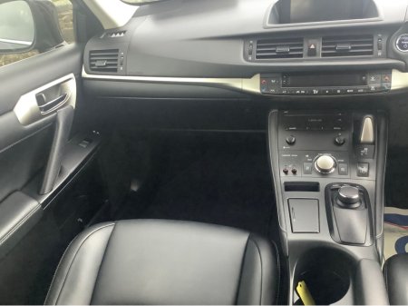 2017 Lexus CT 200 h - thumbnail 16