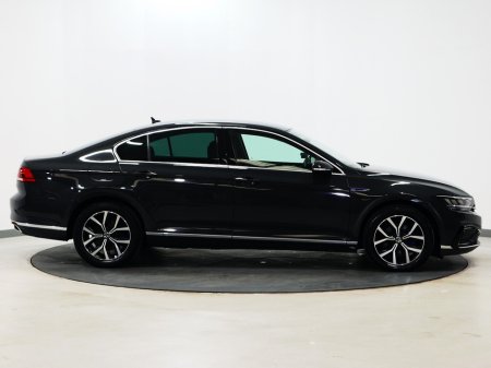 2021 Volkswagen Passat *123* GTE S-A DSG €23,995 thumbnail