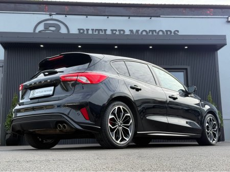 2021 Ford Focus - thumbnail 17