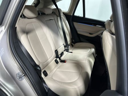 2022 BMW X1 - thumbnail 11