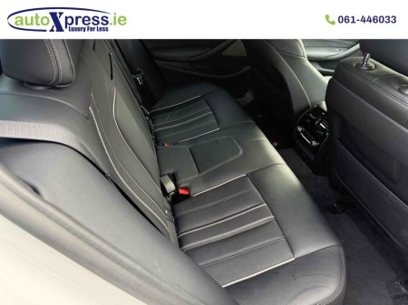 2019 BMW 5 Series - thumbnail 4