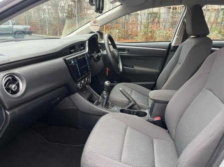 2018 Toyota Corolla 1.33 TERRA 4DR €14,950 thumbnail