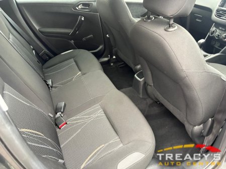 2014 Peugeot 208 - thumbnail 6